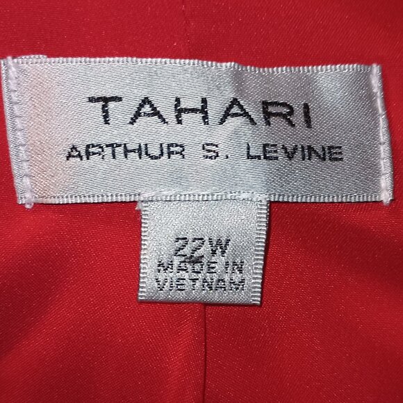 NEW Tahari Arthur S. Levine Women’s Red Jacket Size 22W - Picture 2 of 10